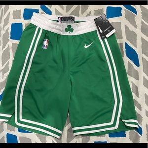 Nike Boston Celtics Swingman shorts in Size S(30).